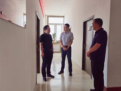 王志成深入調(diào)研駐縣企業(yè)運(yùn)營(yíng)管理，聚焦圖書刊物銷售產(chǎn)業(yè)發(fā)展